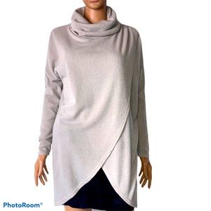 Rae Mode Cowl neck, hi-low hem line light weight top turtleneck oatmeal SZ SM